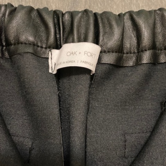 Oak + Fort Vegan Black Leather Cropped Raw Hem Pants Size Medium - Picture 4 of 8